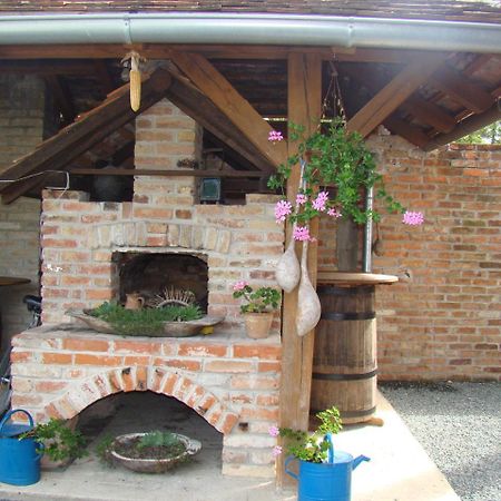 منزل الضيف Pavlovci  في Country House Tunjina Kuca Stara Kapela المظهر الخارجي الصورة