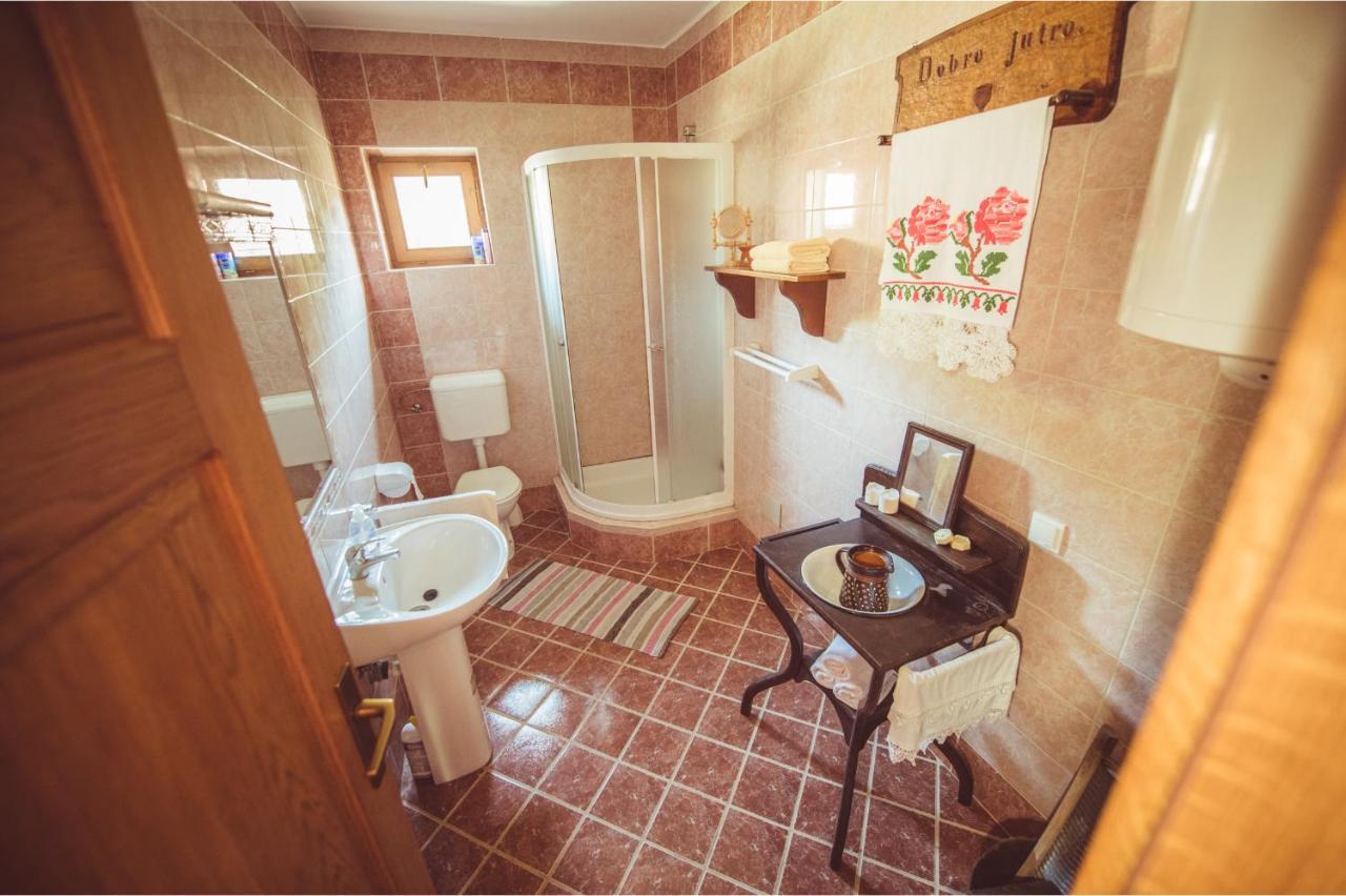 منزل الضيف Pavlovci  في Country House Tunjina Kuca Stara Kapela المظهر الخارجي الصورة